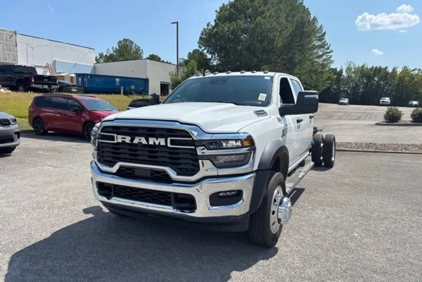 2026 Ram 5500 Tradesman photo 1