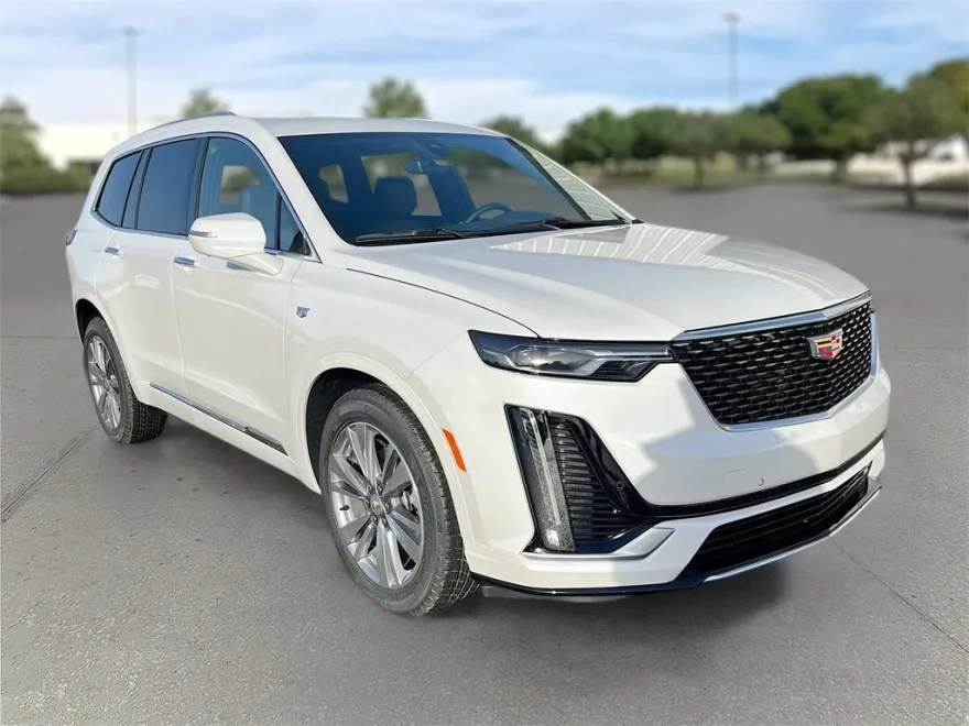 2025 Cadillac XT6 Premium Luxury photo 1