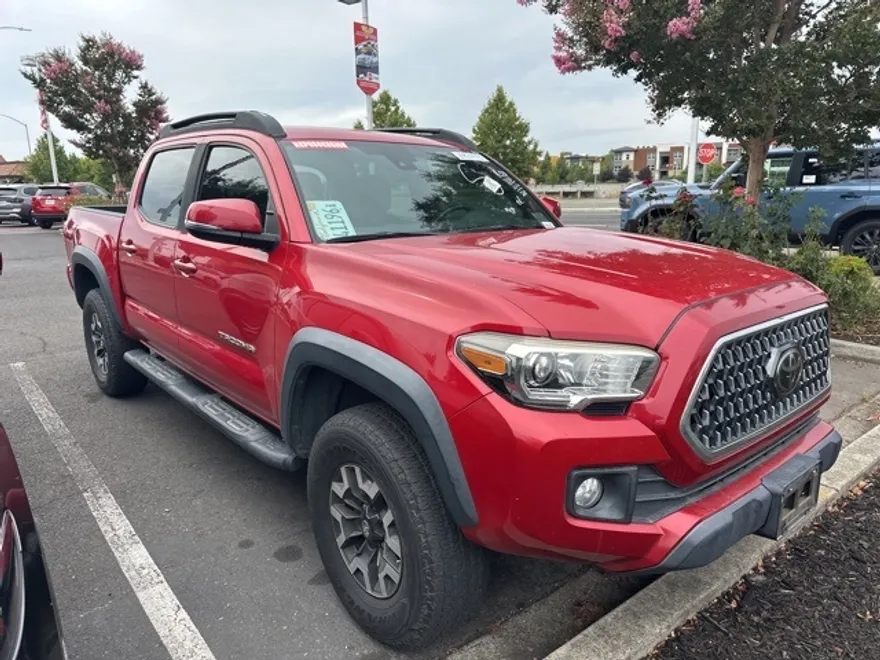 2019 Toyota Tacoma TRD Off-Road V6 photo 1