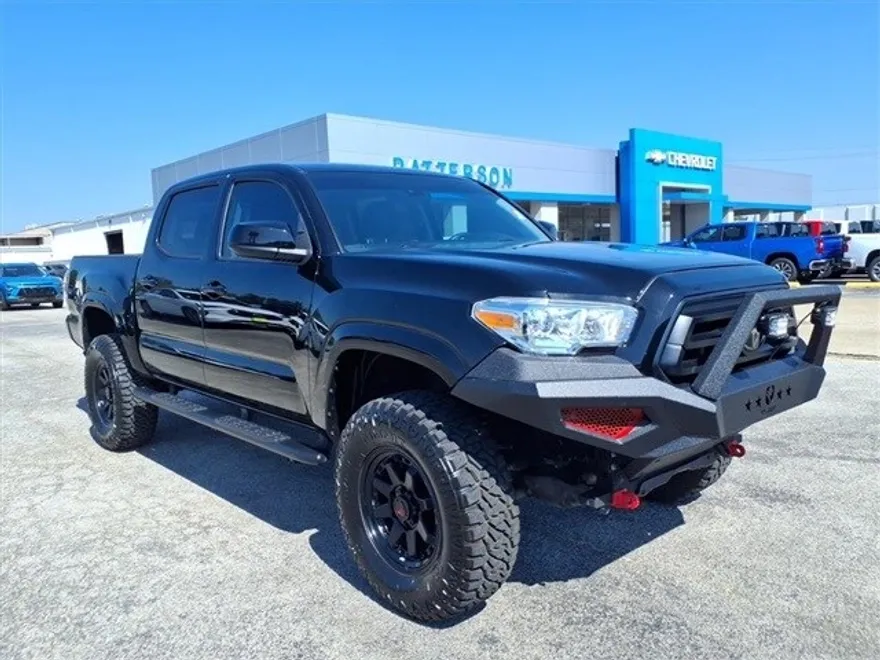 2023 Toyota Tacoma SR 4x4 photo 1