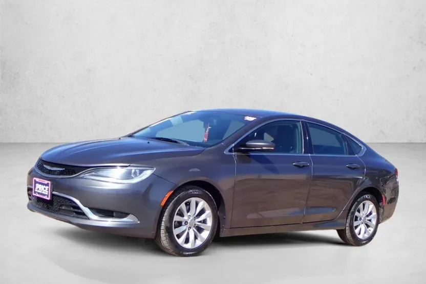 2015 Chrysler 200 C photo 1