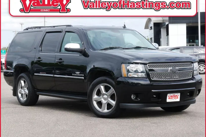 2013 Chevrolet Suburban LTZ photo 1