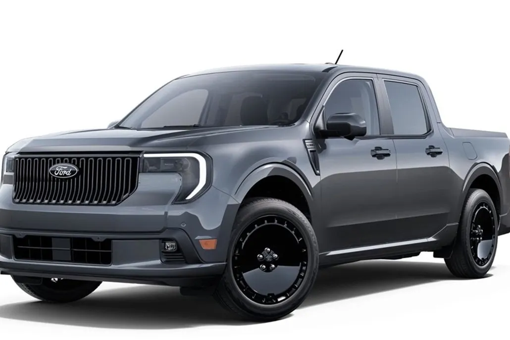 2025 Ford Maverick photo 1