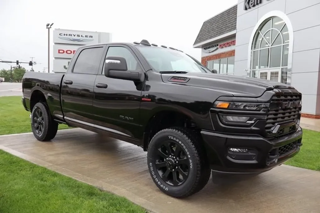 2025 Ram 2500 Big Horn photo 1