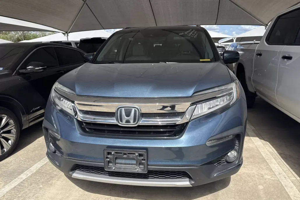 2020 Honda Pilot Touring photo 1