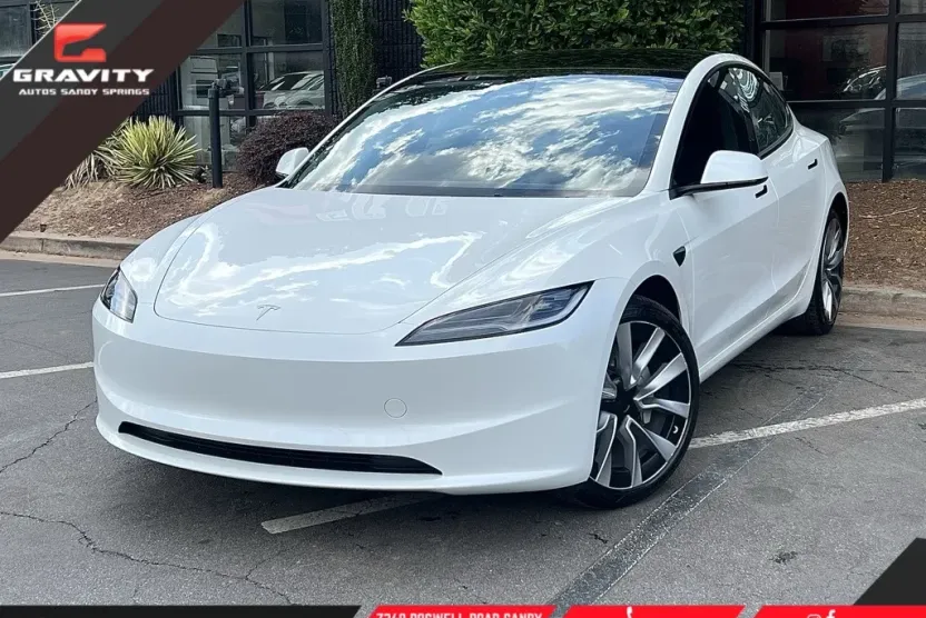 2025 Tesla Model 3 Long Range photo 1