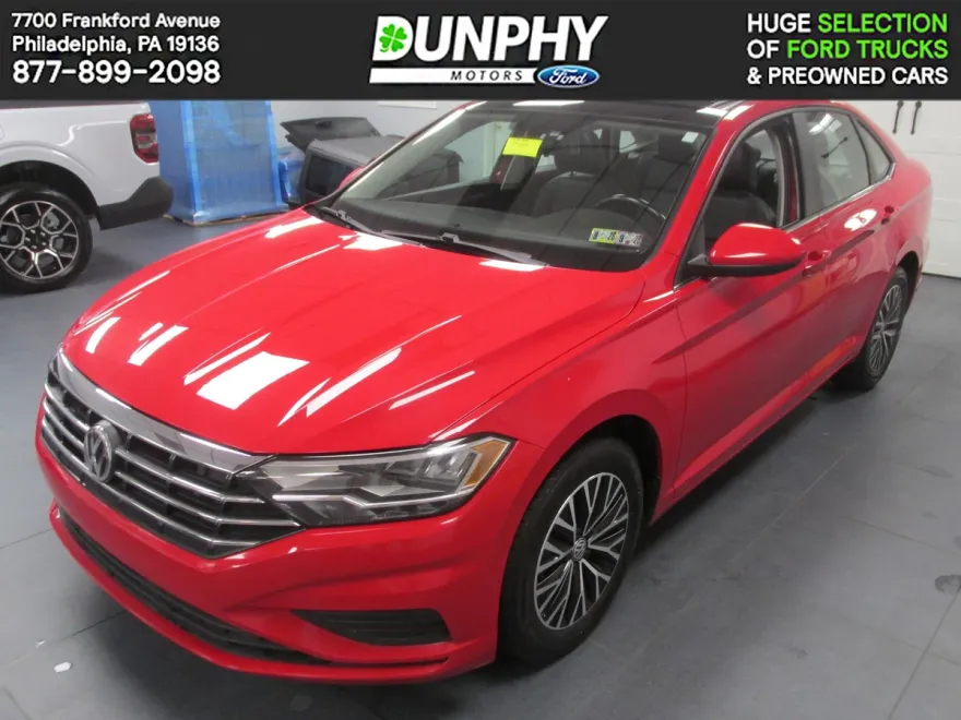 2019 Volkswagen Jetta 1.4T R-Line photo 1