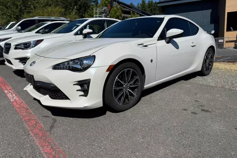 2019 Toyota GR86 GT photo 1