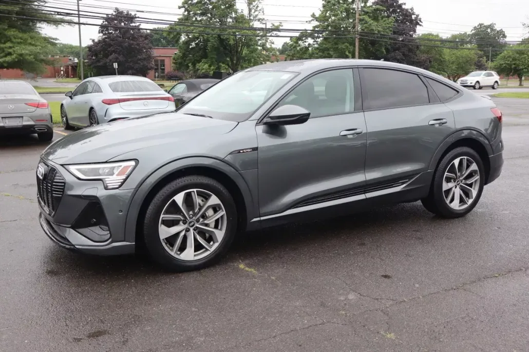 2021 Audi e-tron Sportback Premium Plus photo 1