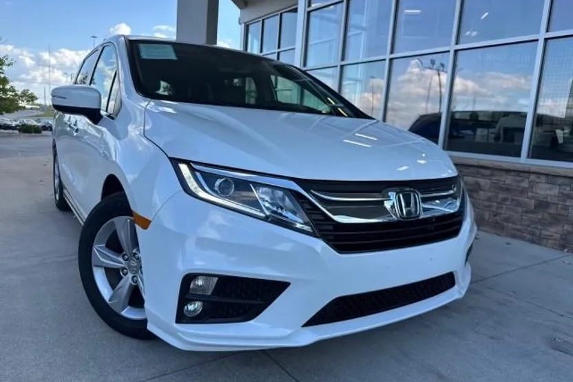 2020 Honda Odyssey EX-L photo 1