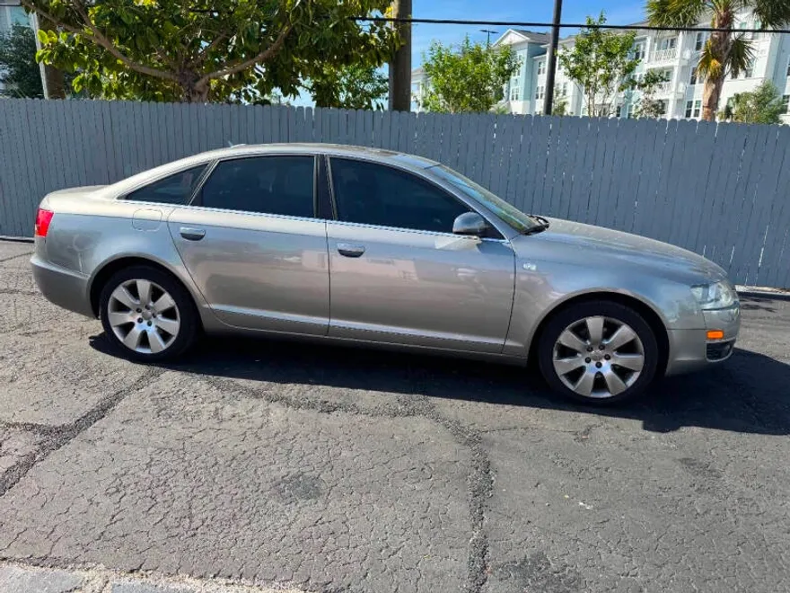 2006 Audi A6 3.2 Quattro photo 1