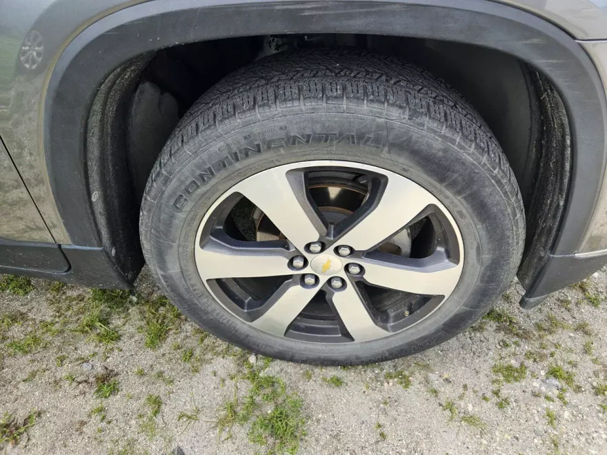 2020 Chevrolet Traverse Leather photo 1