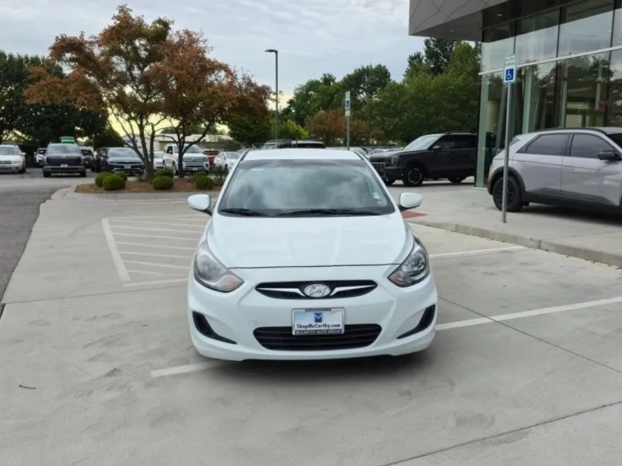 2014 Hyundai Accent GS photo 1