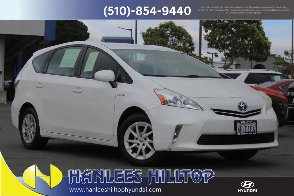 2012 Toyota Prius V Three photo 1