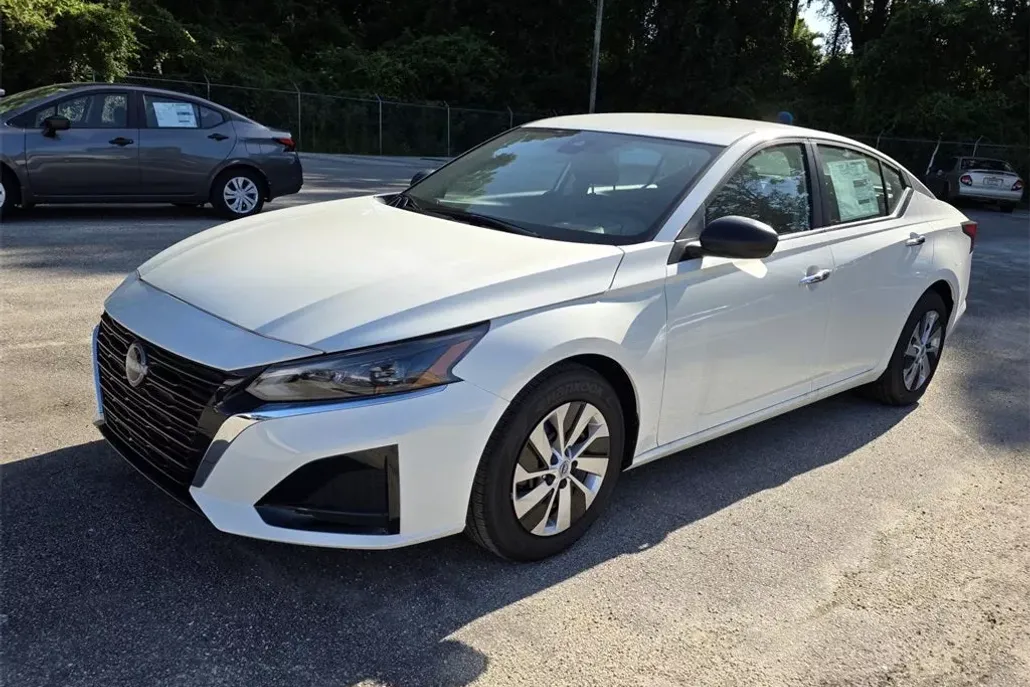 2025 Nissan Altima 2.5 S photo 1