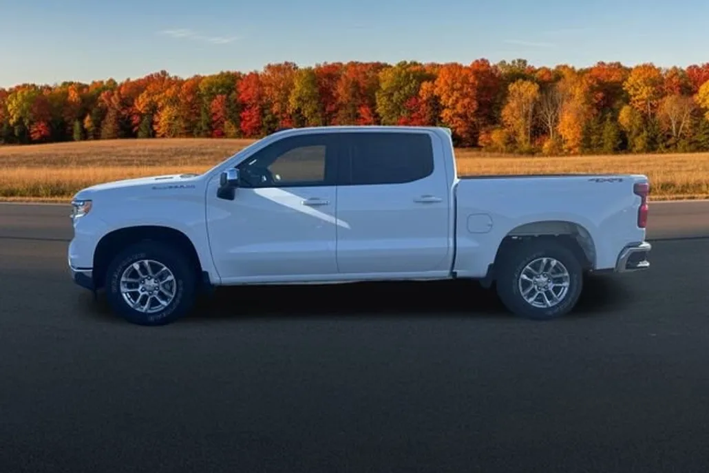 2026 Chevrolet Silverado 1500 LT photo 1