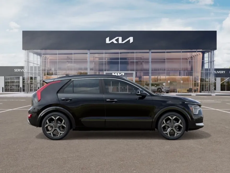 2025 Kia Niro SX Touring photo 1
