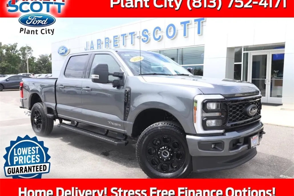 2026 Ford F-350 Lariat photo 1