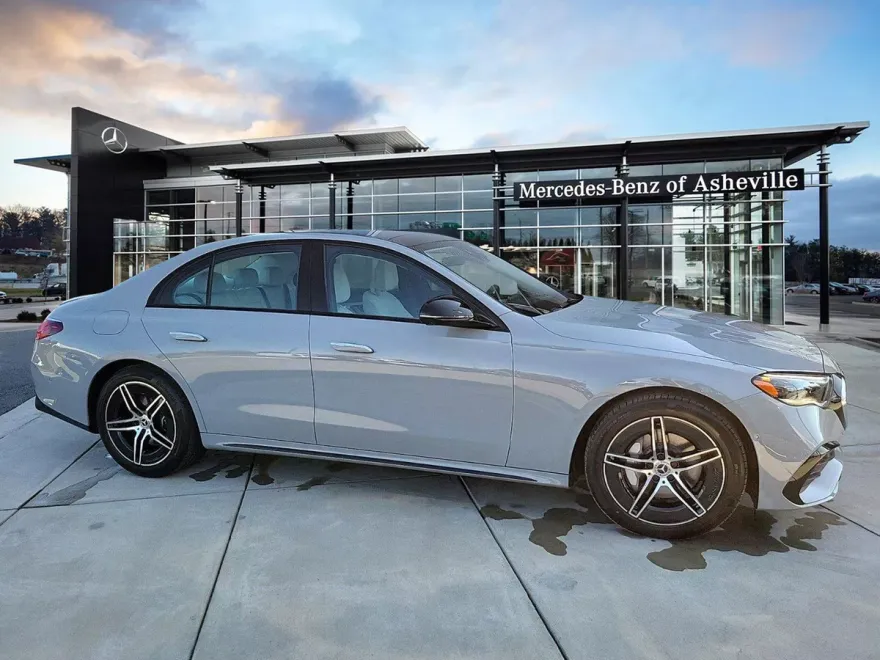 2025 Mercedes Benz E 350 4MATIC Sedan photo 1