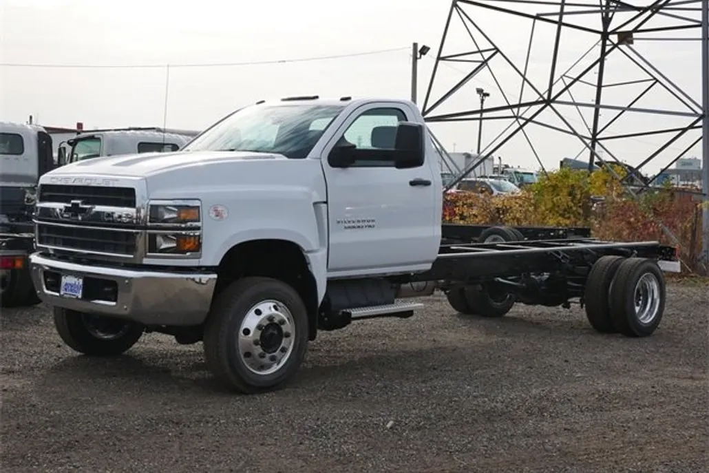 2024 Chevrolet Silverado 5500HD Work Truck photo 1