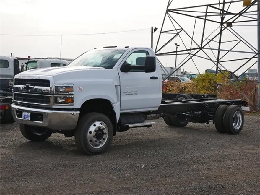 2024 Chevrolet Silverado 5500HD Work Truck photo 1