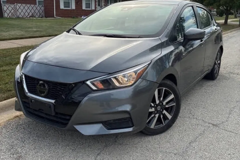 2021 Nissan Versa SV Sedan photo 1