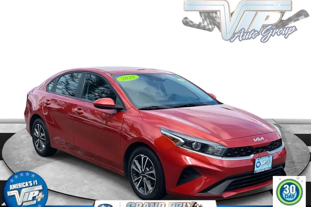 2022 Kia Forte LXS photo 1