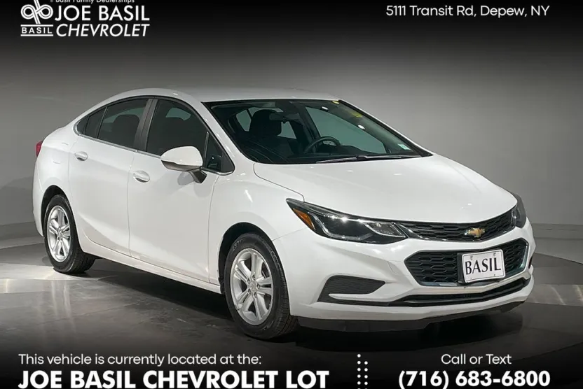 2018 Chevrolet Cruze LT photo 1