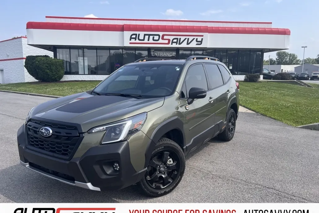 2023 Subaru Forester Touring photo 1