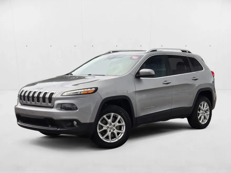 2016 Jeep Cherokee Latitude photo 1