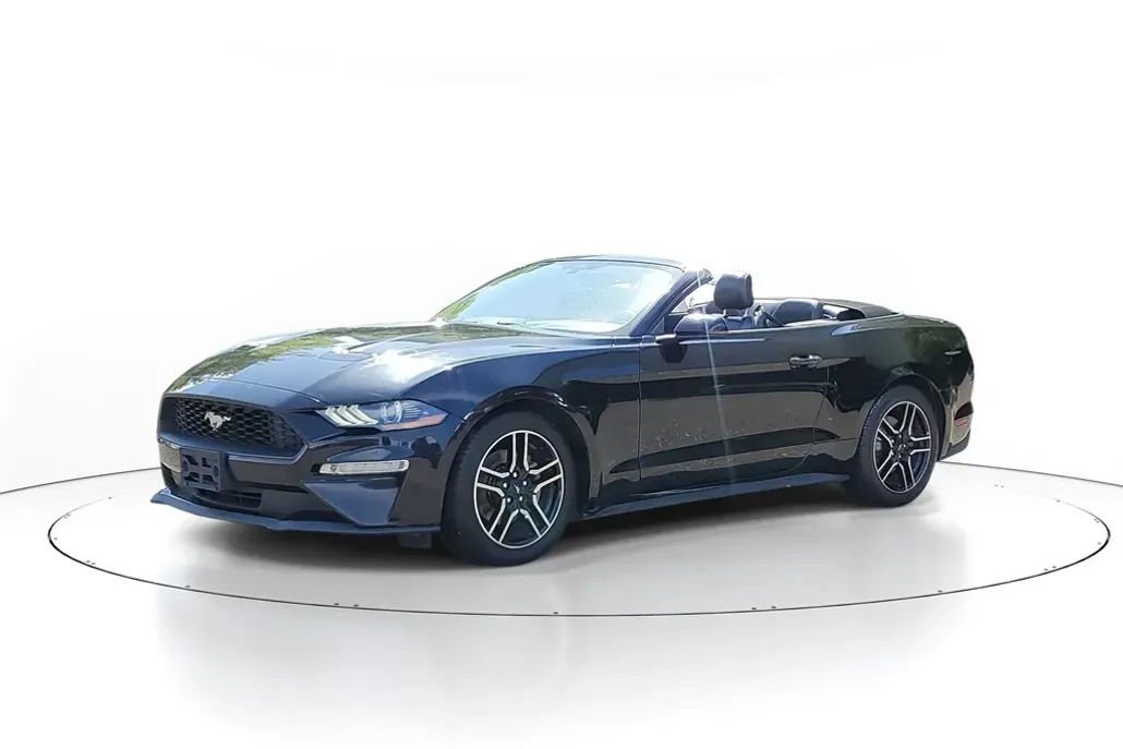 2020 Ford Mustang EcoBoost Premium photo 1