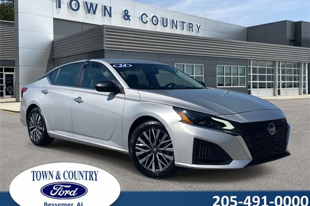 2024 Nissan Altima 2.5 SV photo 1