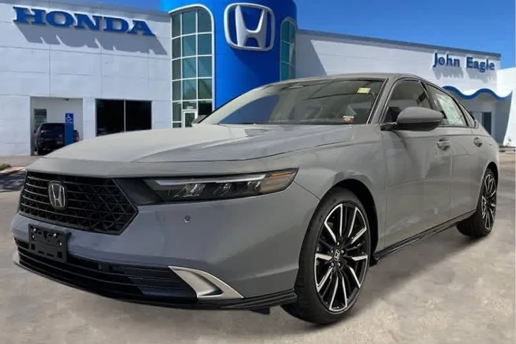 2025 Honda Accord Hybrid Touring photo 1