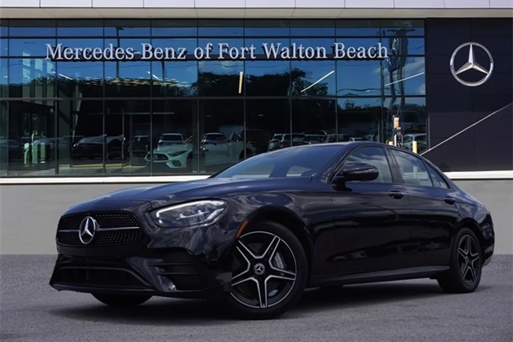 2022 Mercedes Benz E 350 photo 1