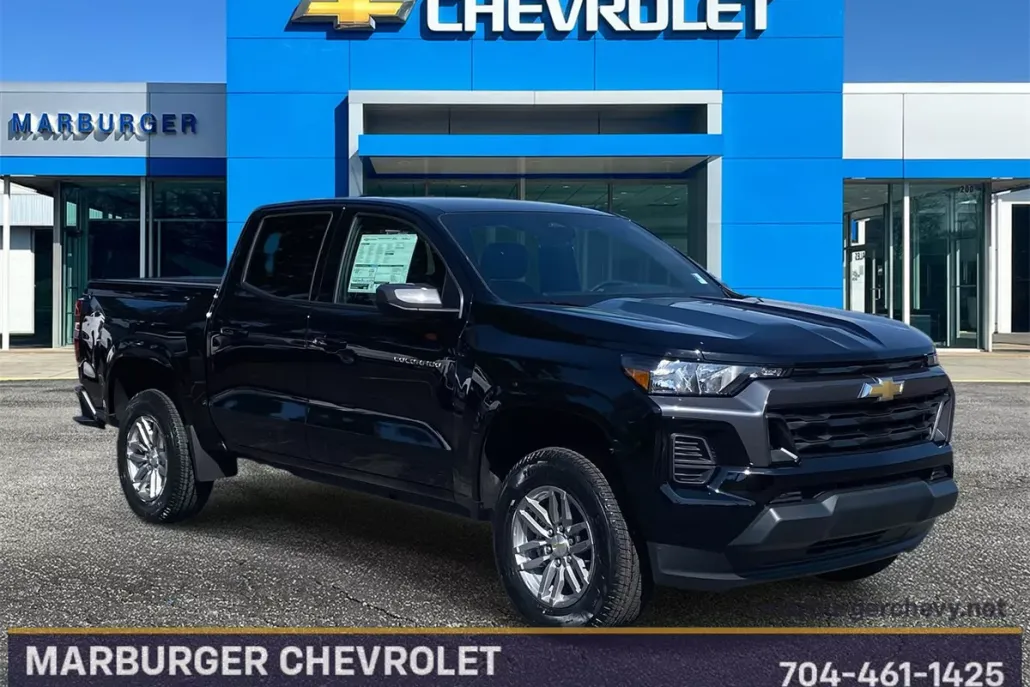 2025 Chevrolet Colorado Work Truck LT photo 1