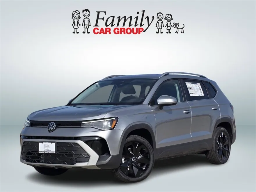 2025 Volkswagen Taos SE photo 1