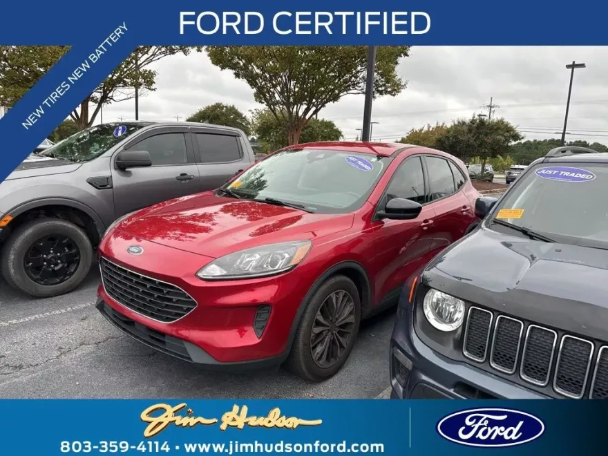 2022 Ford Escape SE Sport photo 1