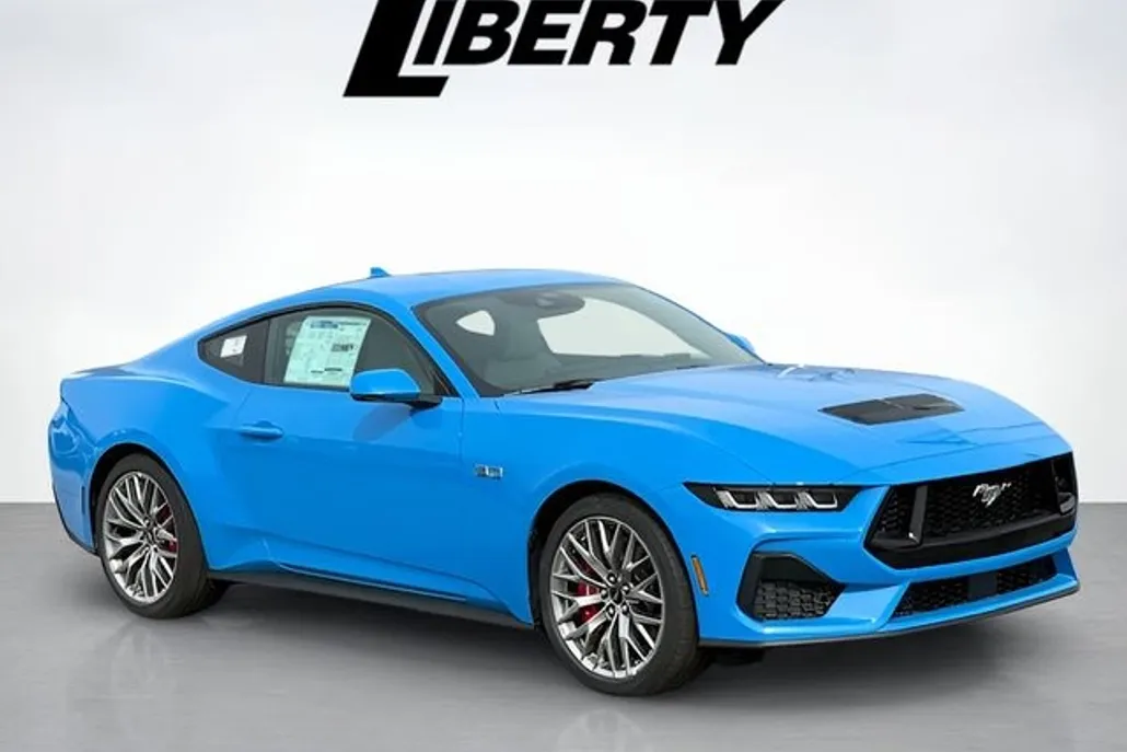 2025 Ford Mustang GT Premium photo 1