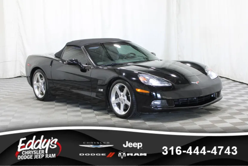 2005 Chevrolet Corvette Base photo 1