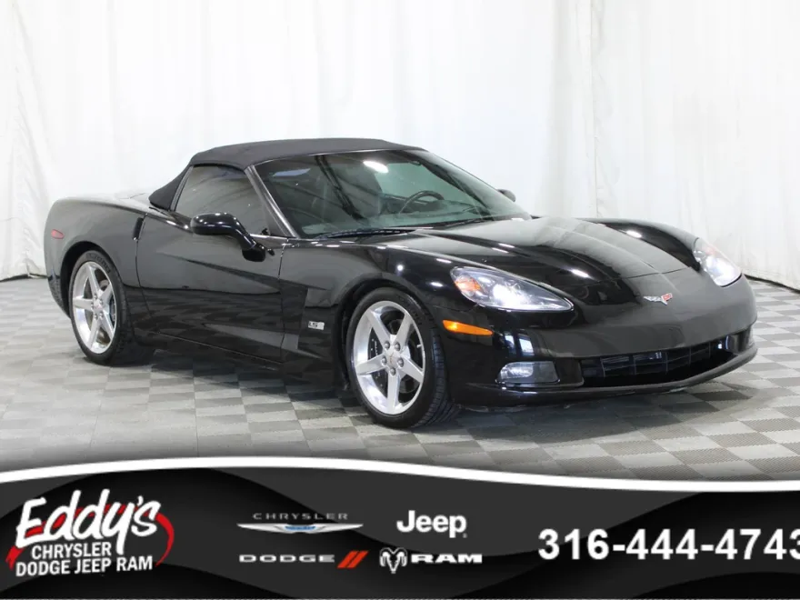 2005 Chevrolet Corvette Base photo 1