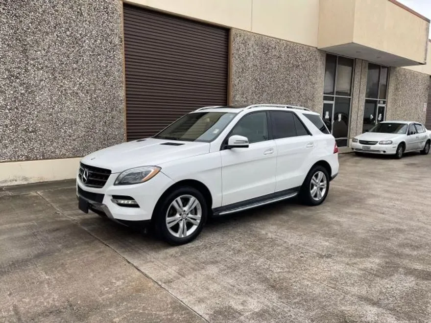 2015 Mercedes Benz ML 350 photo 1