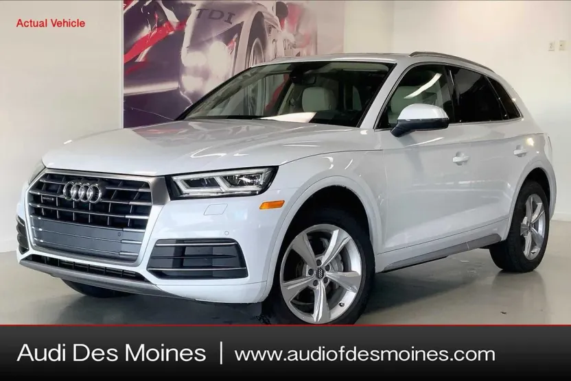 2020 Audi Q5 45 Premium Plus photo 1