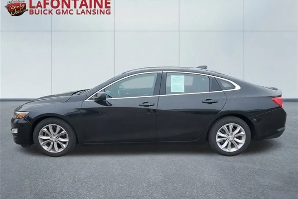 2024 Chevrolet Malibu 1LT photo 1