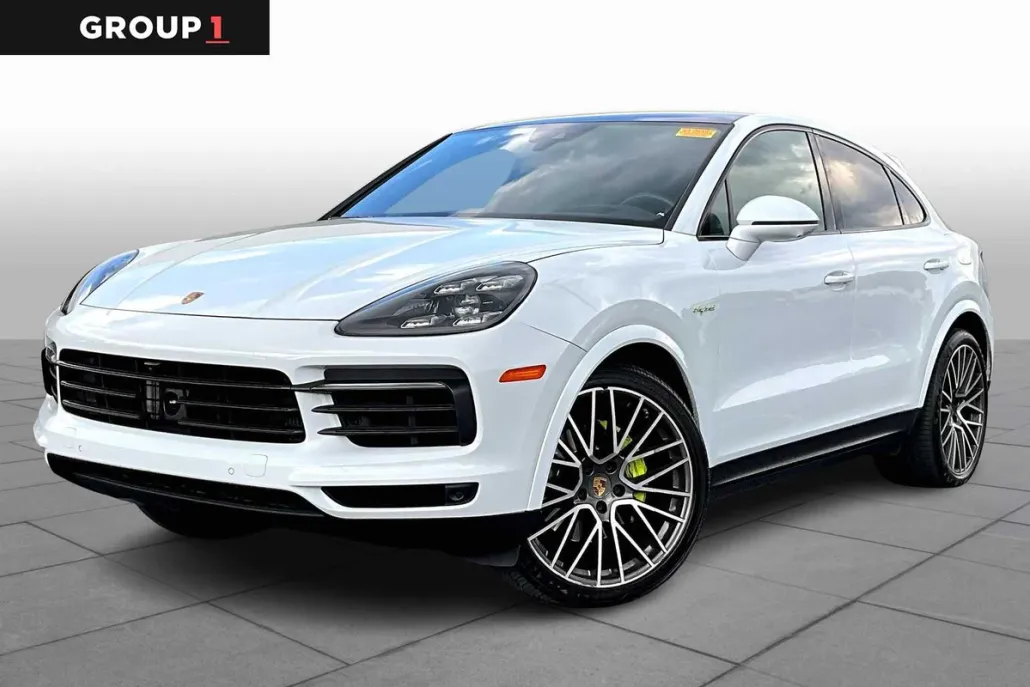 2023 Porsche Cayenne E-Hybrid photo 1