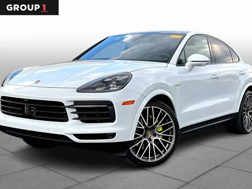 2023 Porsche Cayenne E-Hybrid photo 1