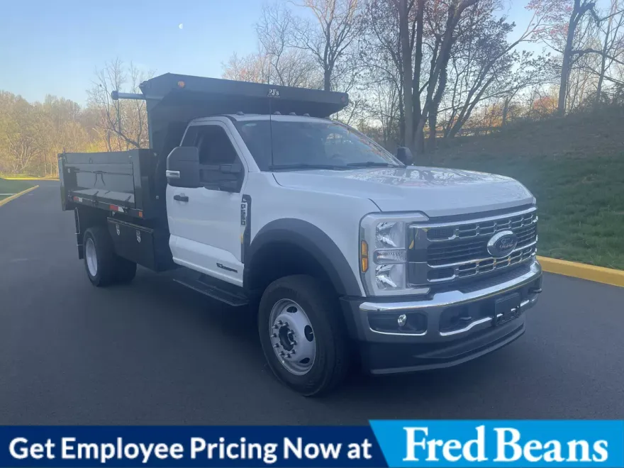 2025 Ford F-550 XL photo 1