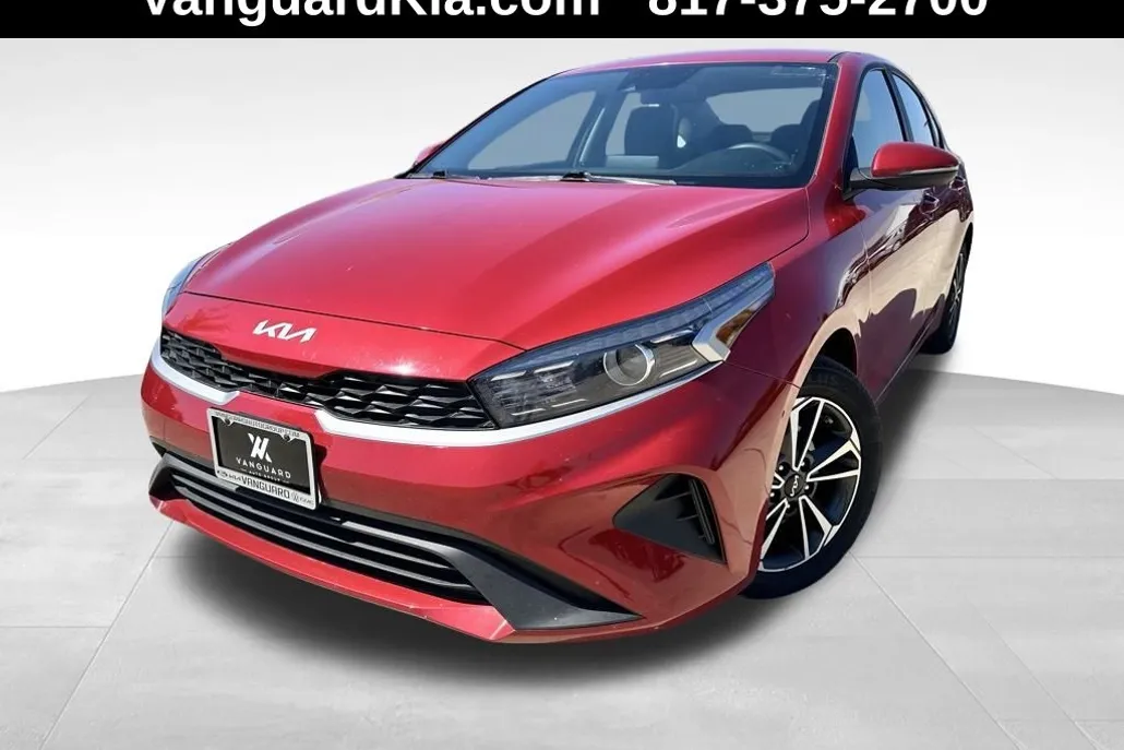 2024 Kia Forte LXS photo 1