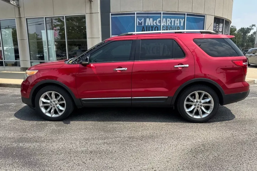 2012 Ford Explorer XLT photo 1