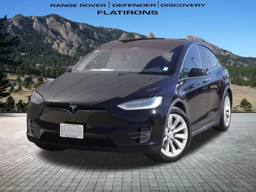 2017 Tesla Model X 75D photo 1