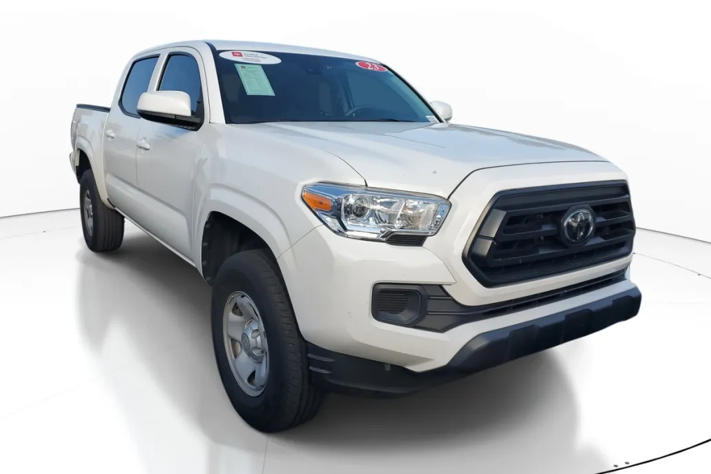 2023 Toyota Tacoma 4x4 SR photo 1